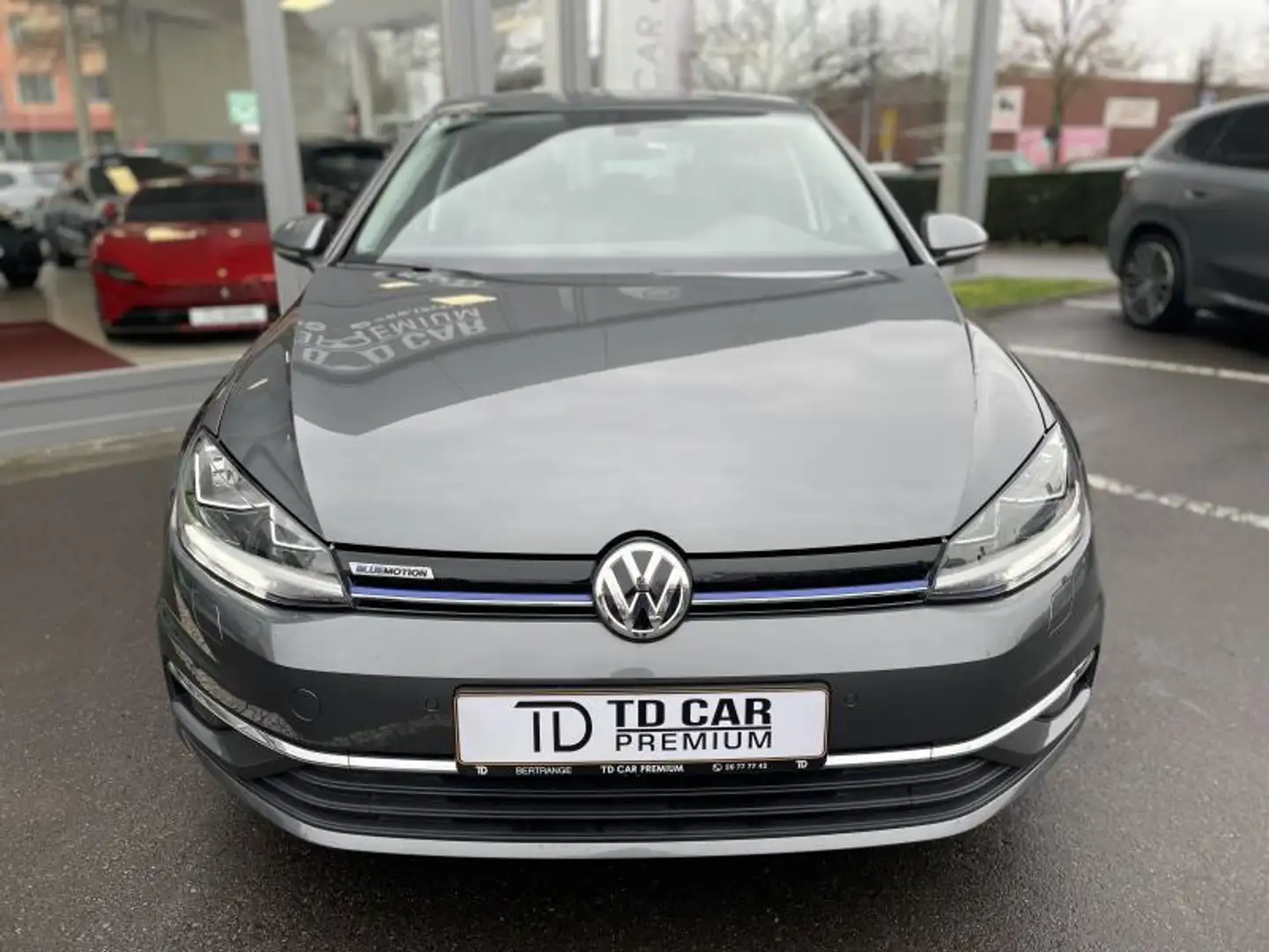 Volkswagen Golf 7 1.5L TSI DSG Gris - 2