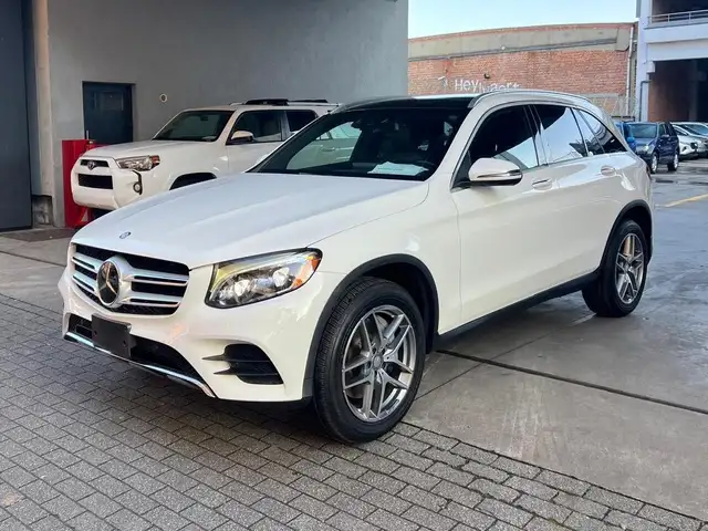 Mercedes-Benz GLC 300 FULLY LOADED-4MATIC-ONLY FOR EXPORT OUT OF EUROPE