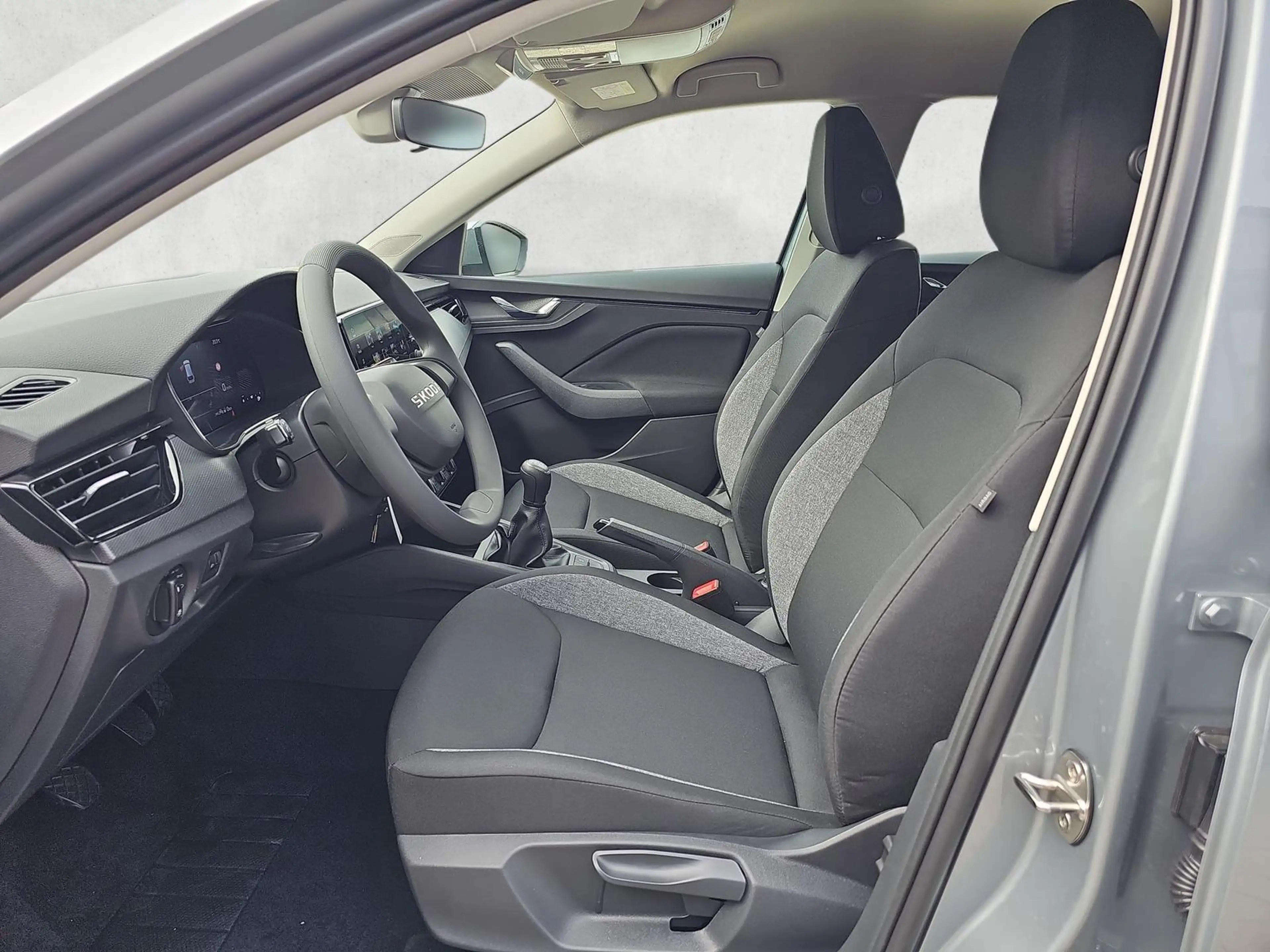 Skoda Scala 1.0 TSI Essence / Sitzheizung / PDC hinten — photo 10