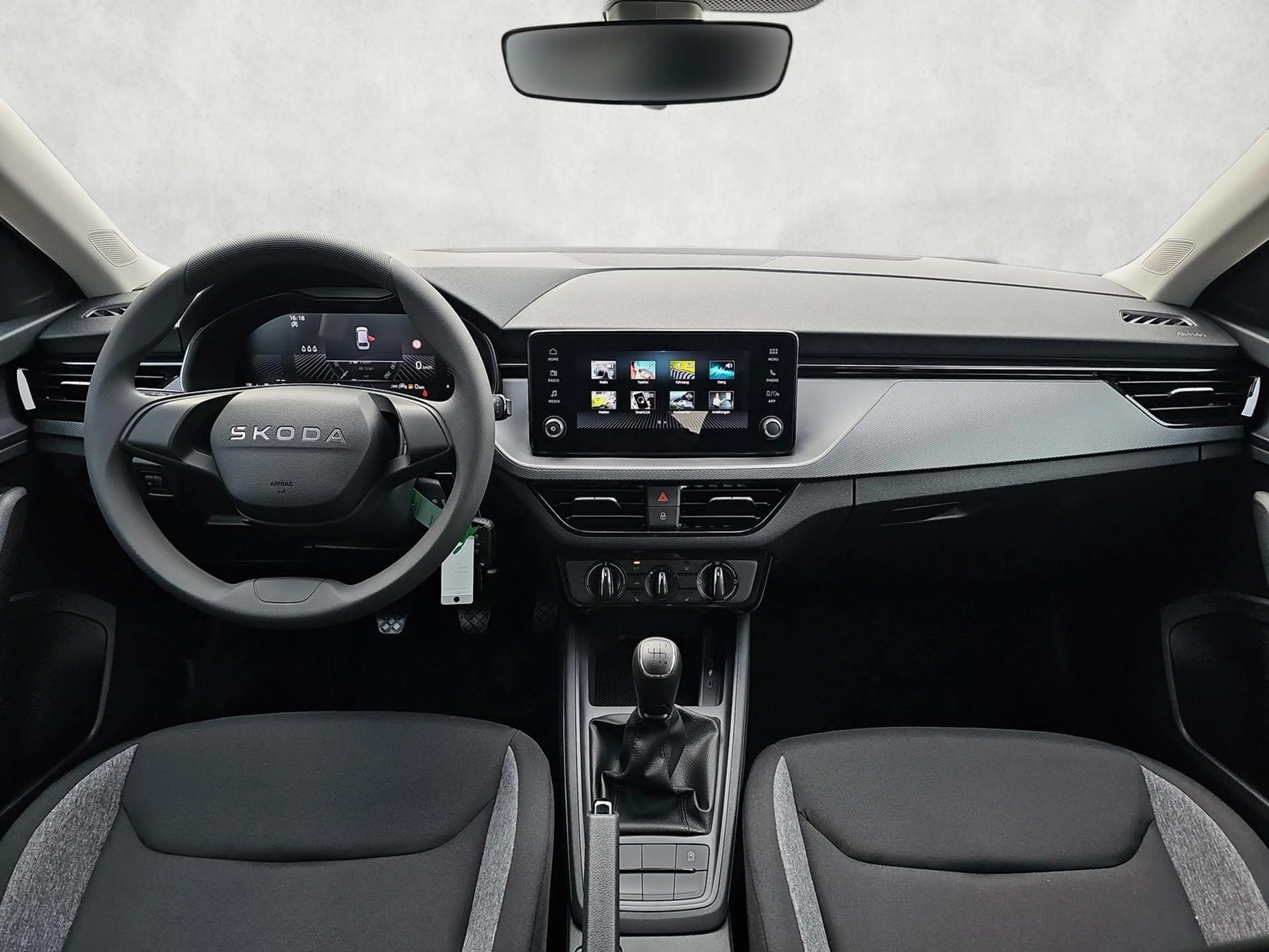 Skoda Scala 1.0 TSI Essence / Sitzheizung / PDC hinten — photo 12