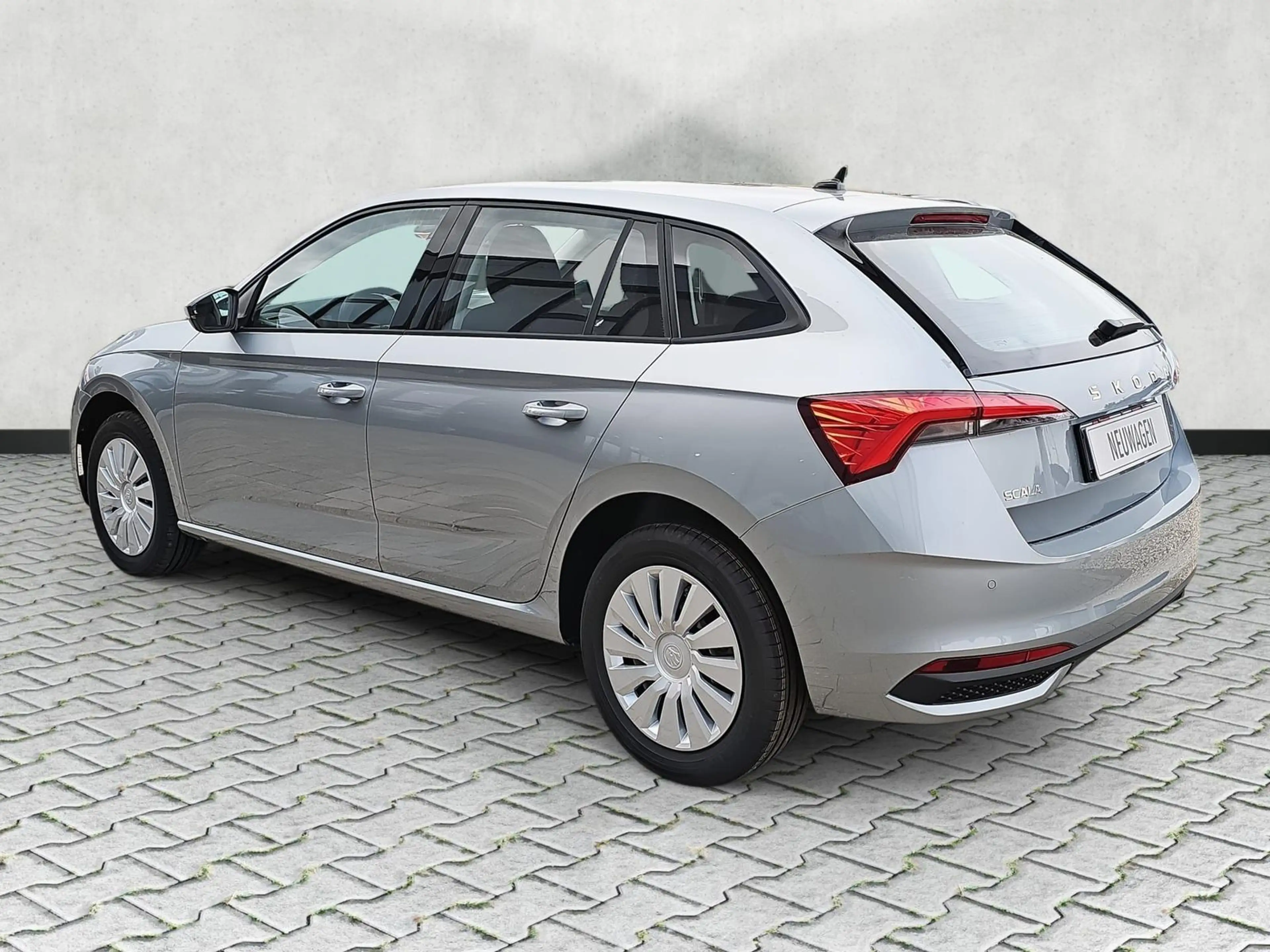 Skoda Scala 1.0 TSI Essence / Sitzheizung / PDC hinten — photo 6