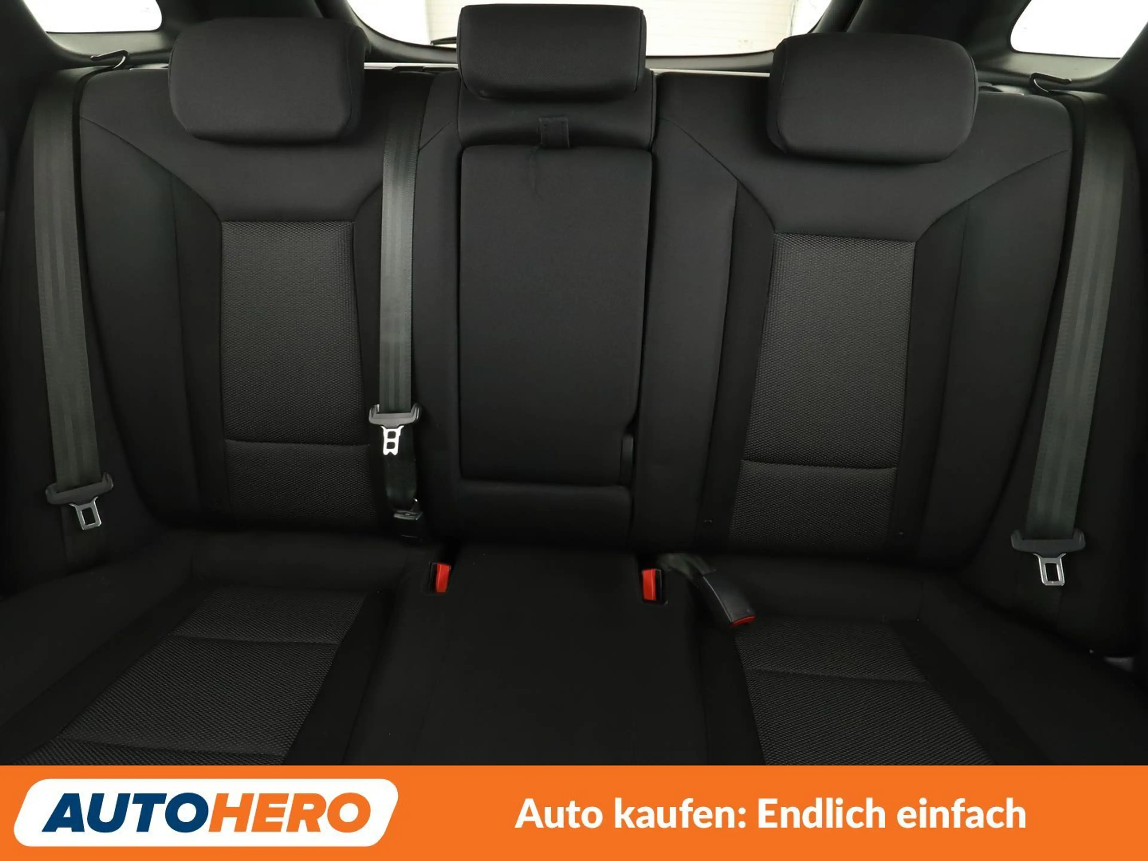 Hyundai i40 2.0 GDI Trend Aut.*NAVI*CAM*TEMPO*SHZ*ALU* — photo 15