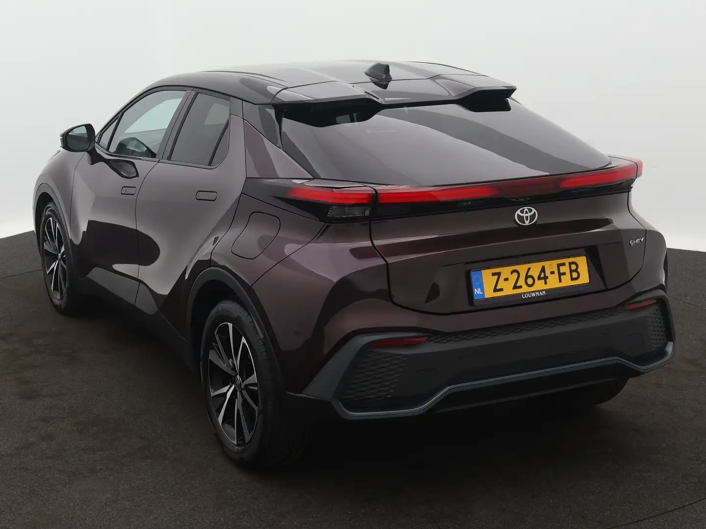 Toyota C-HR 1.8 Hybrid 140 First Edition | Navigatie | 360 Cam Paars - 2
