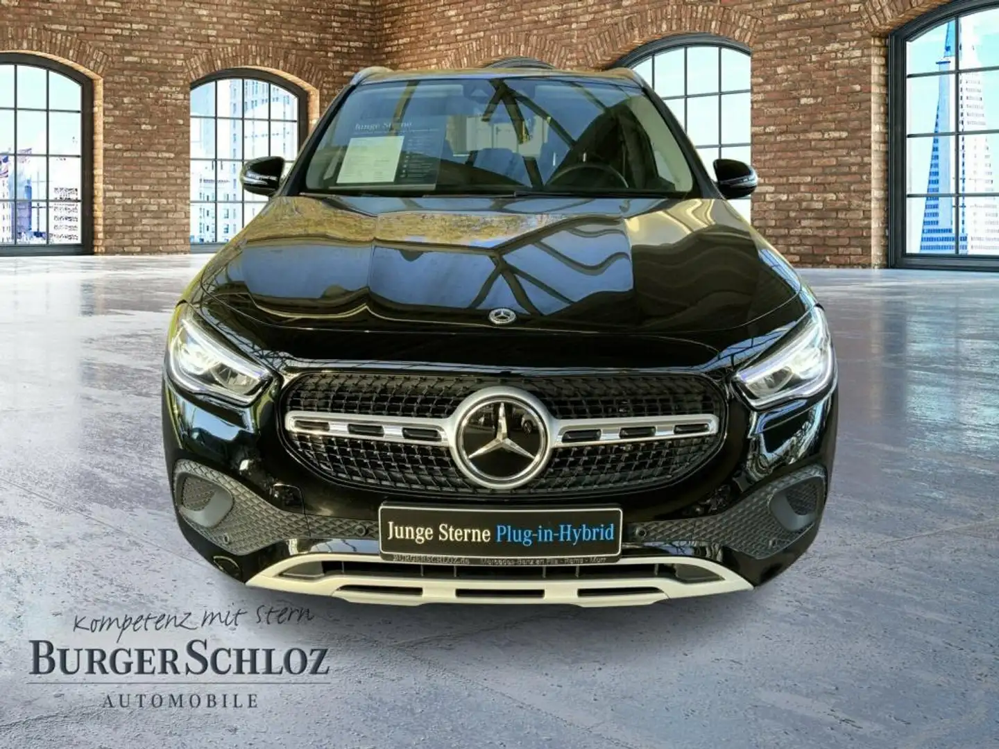 Mercedes-Benz GLA 250 e ACC PDC SHZ LED SpurH AUT AHK Virtual Schwarz - 2
