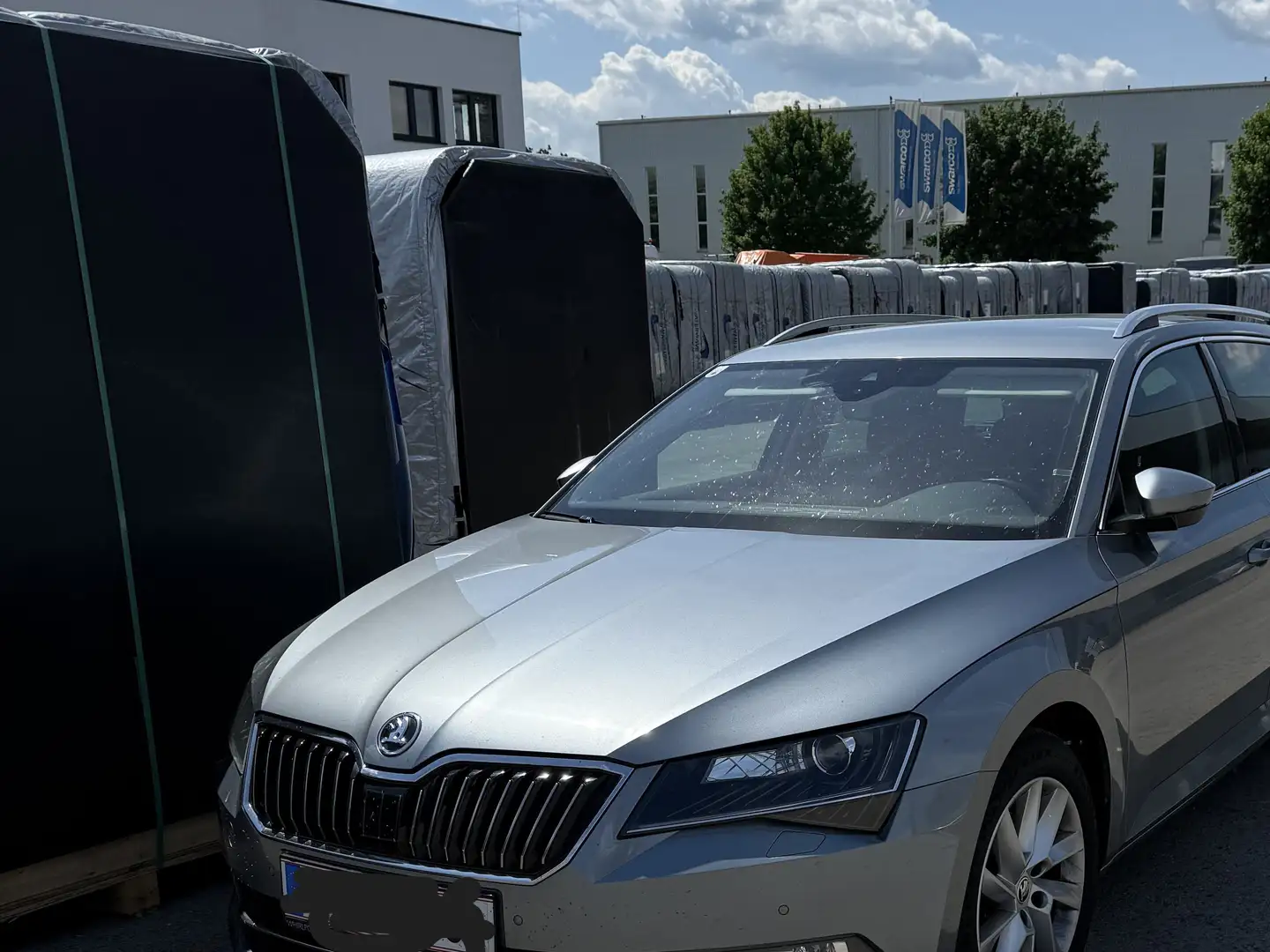 Skoda Superb Superb Kombi 2,0 TDI 4x4 Ambition DSG Ambition Grau - 2