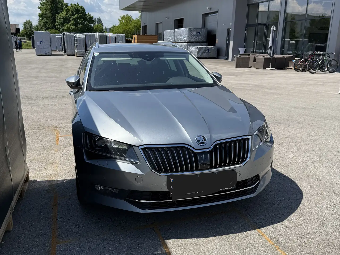 Skoda Superb Superb Kombi 2,0 TDI 4x4 Ambition DSG Ambition Grau - 1