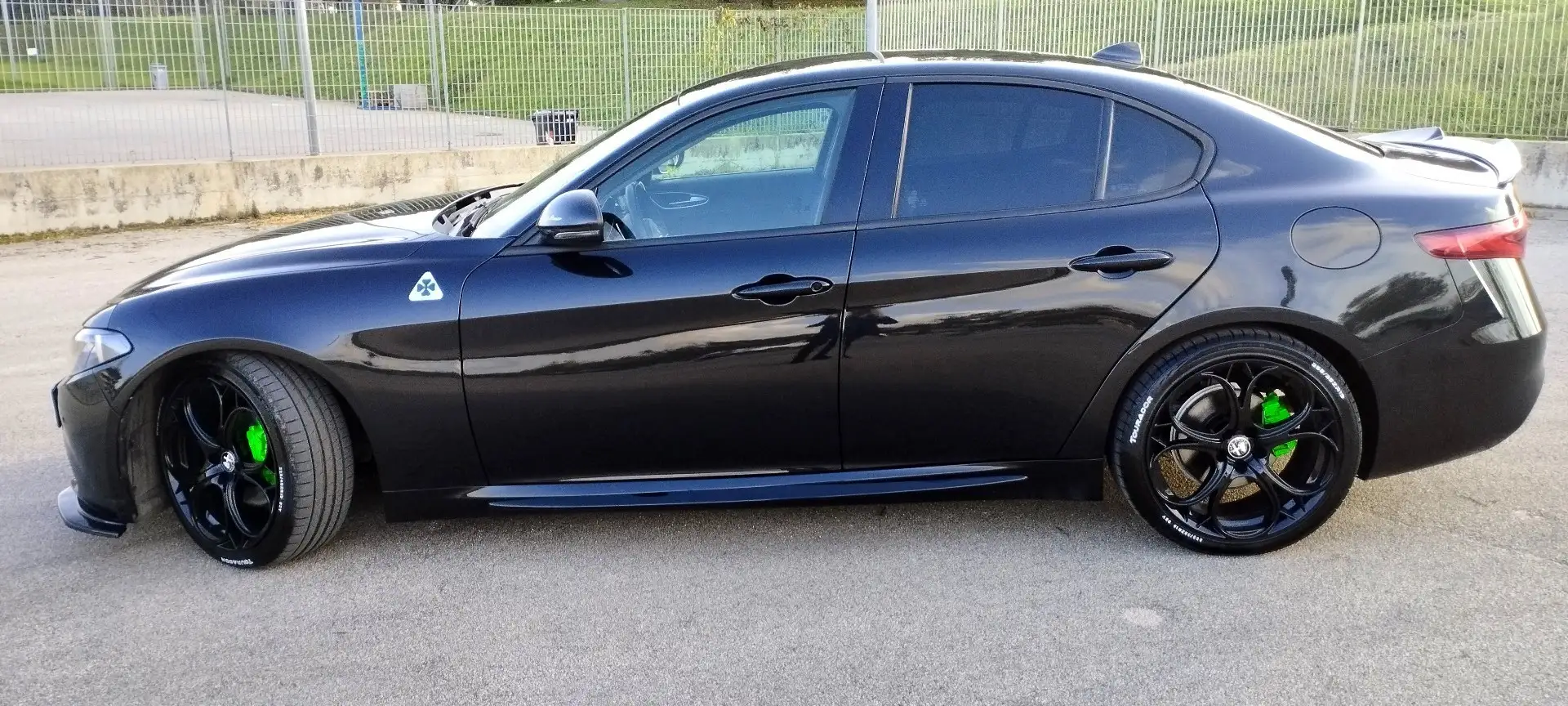 Alfa Romeo Giulia 2.2 t Business Sport Launch Edition 180cv auto Schwarz - 2