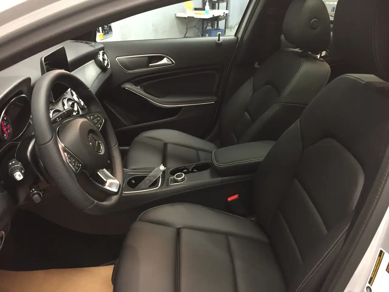 Mercedes-Benz GLA fotografie Mercedes-Benz GLA