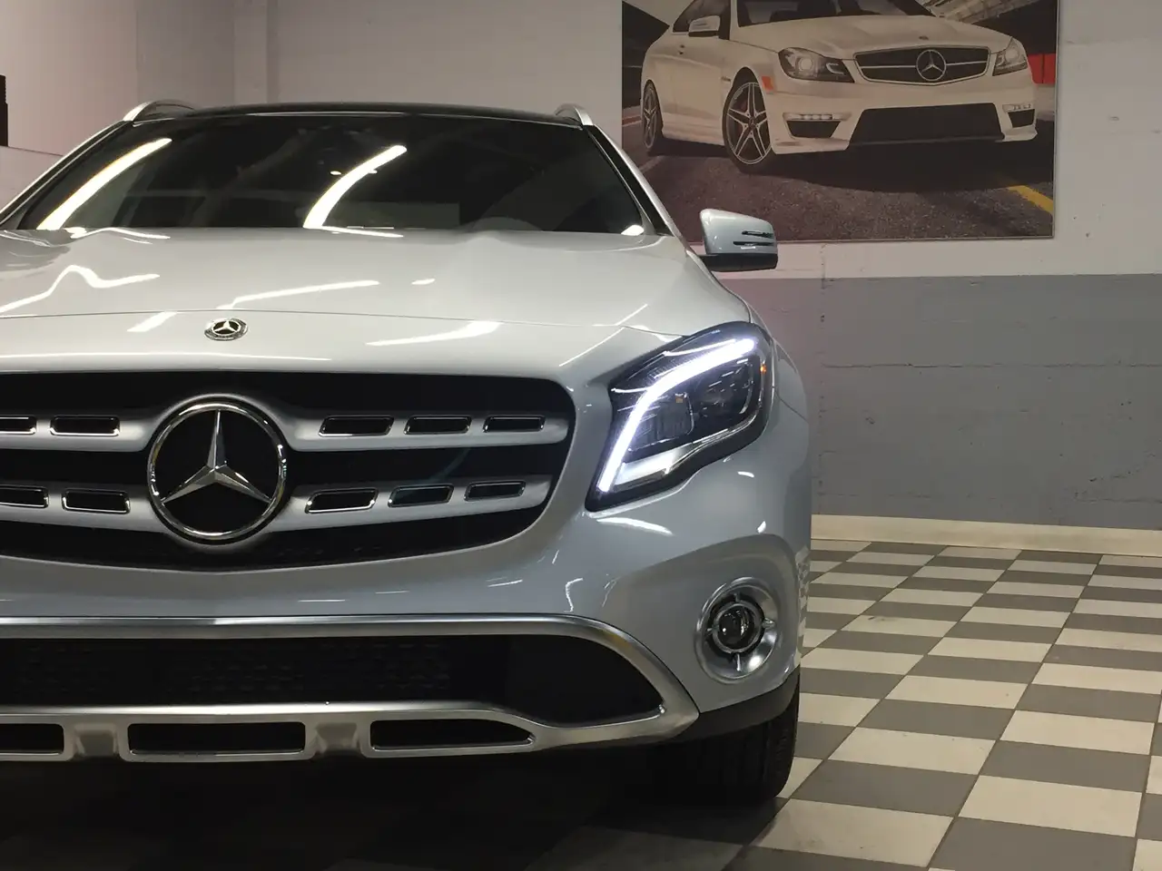 Mercedes-Benz GLA fotografie Mercedes-Benz GLA