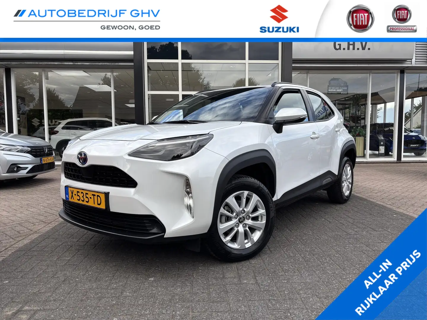 Toyota Yaris Cross 1.5 VVT-I Hybrid 116pk CVT Active | All season ban Wit - 1