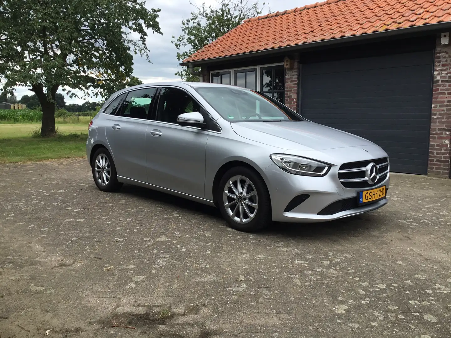 Mercedes-Benz B 180 B 180 Business Solution - 2