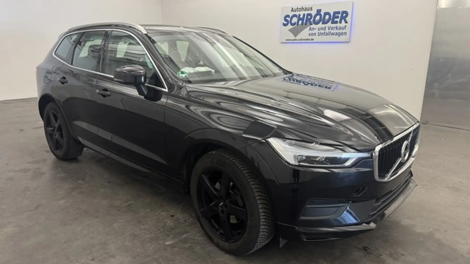 Volvo XC60 D4 Momentum Pro Aut. *Leder*Kamera* Noir - 1