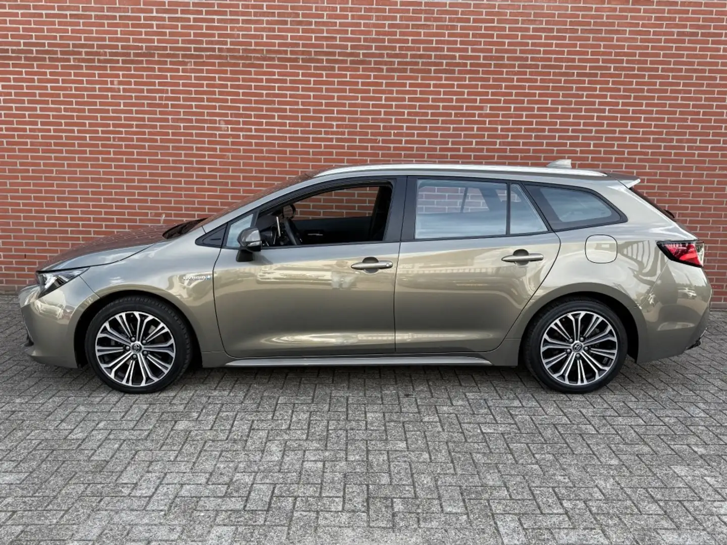 Toyota Corolla 2.0 HYBRID DYNAMIC NAVI CLIMA ADAP-CRUISE CAMERA Vert - 2
