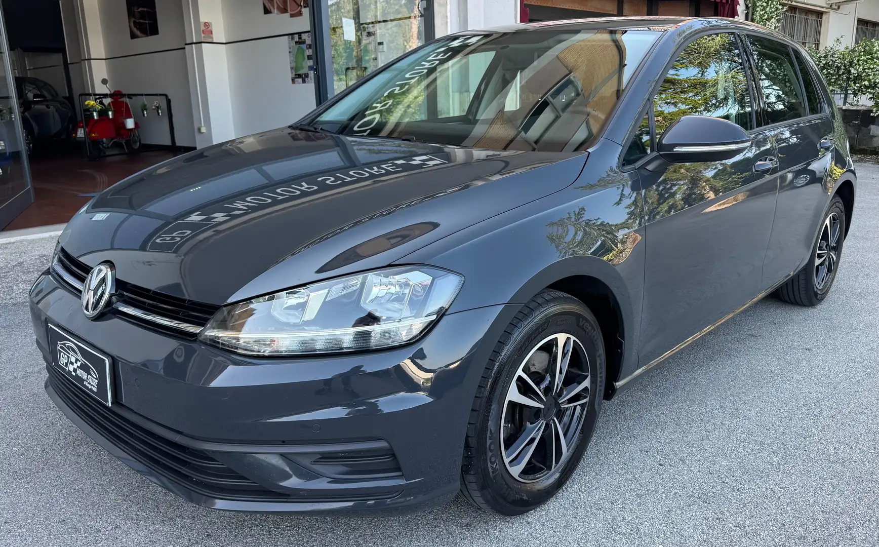 Volkswagen Golf 5p 1.6 tdi Business 115cv Grigio - 1