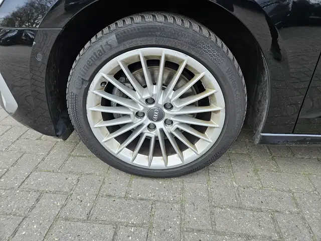 Audi A3 view 4