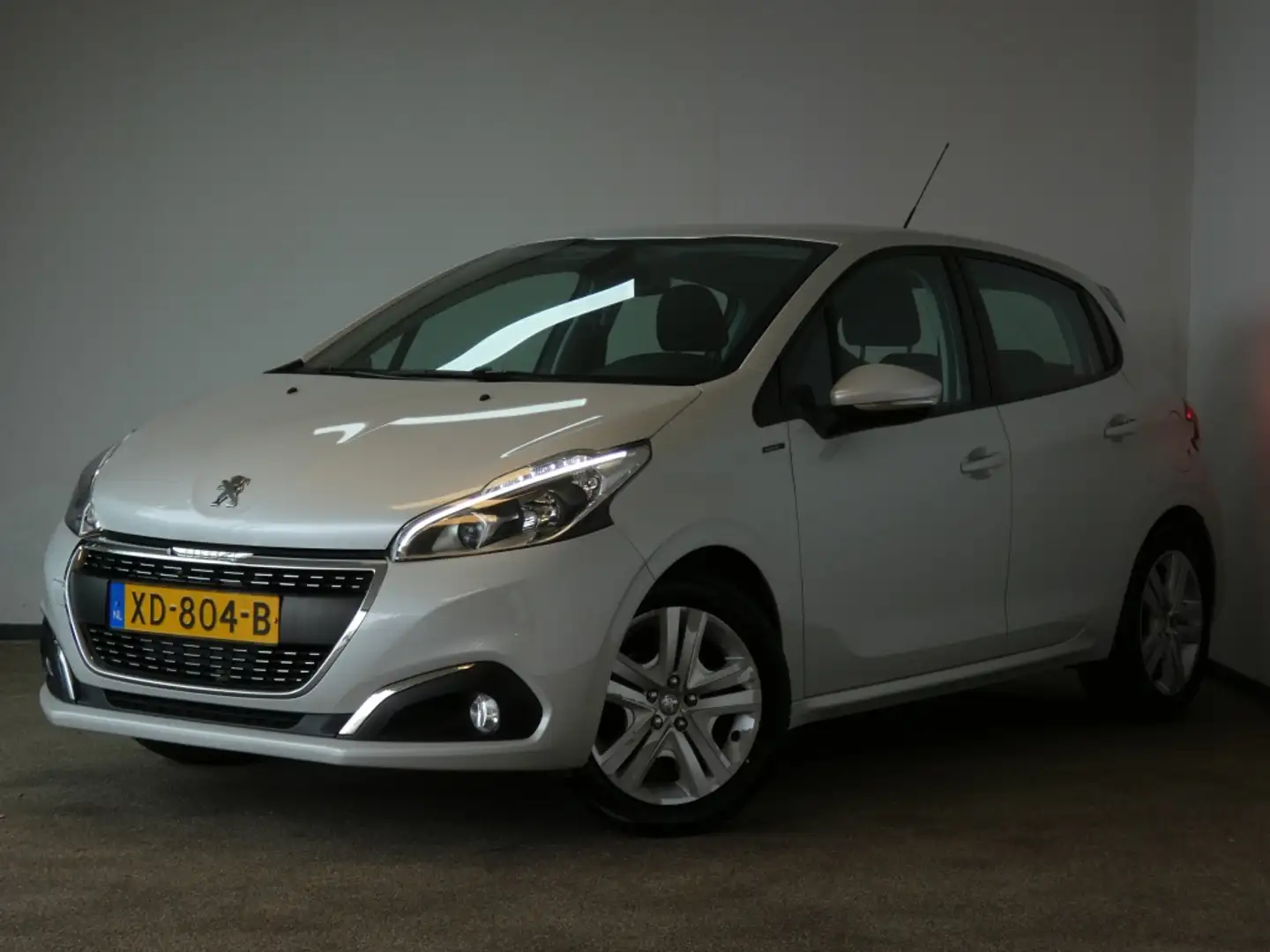 Peugeot 208 1.2 PureT. Signature Nwe APK Blanc - 1