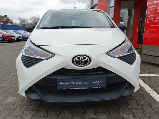 Toyota Aygo X x
