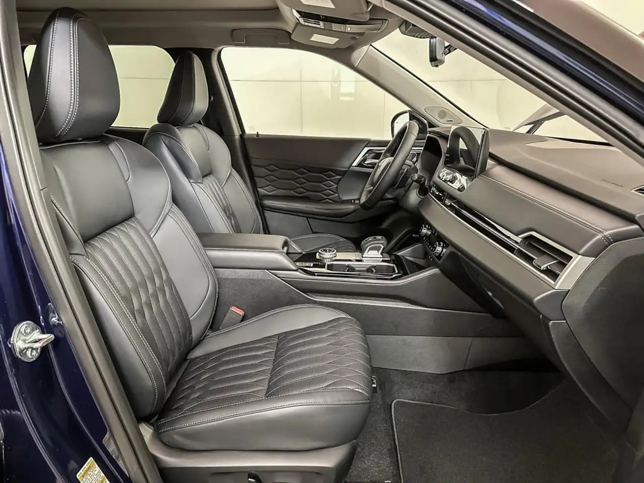 Mitsubishi Outlander снимка Mitsubishi Outlander