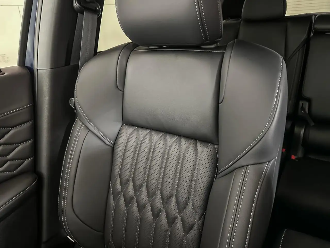 Mitsubishi Outlander снимка Mitsubishi Outlander
