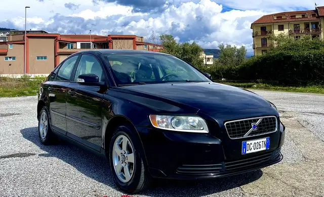 Volvo S40