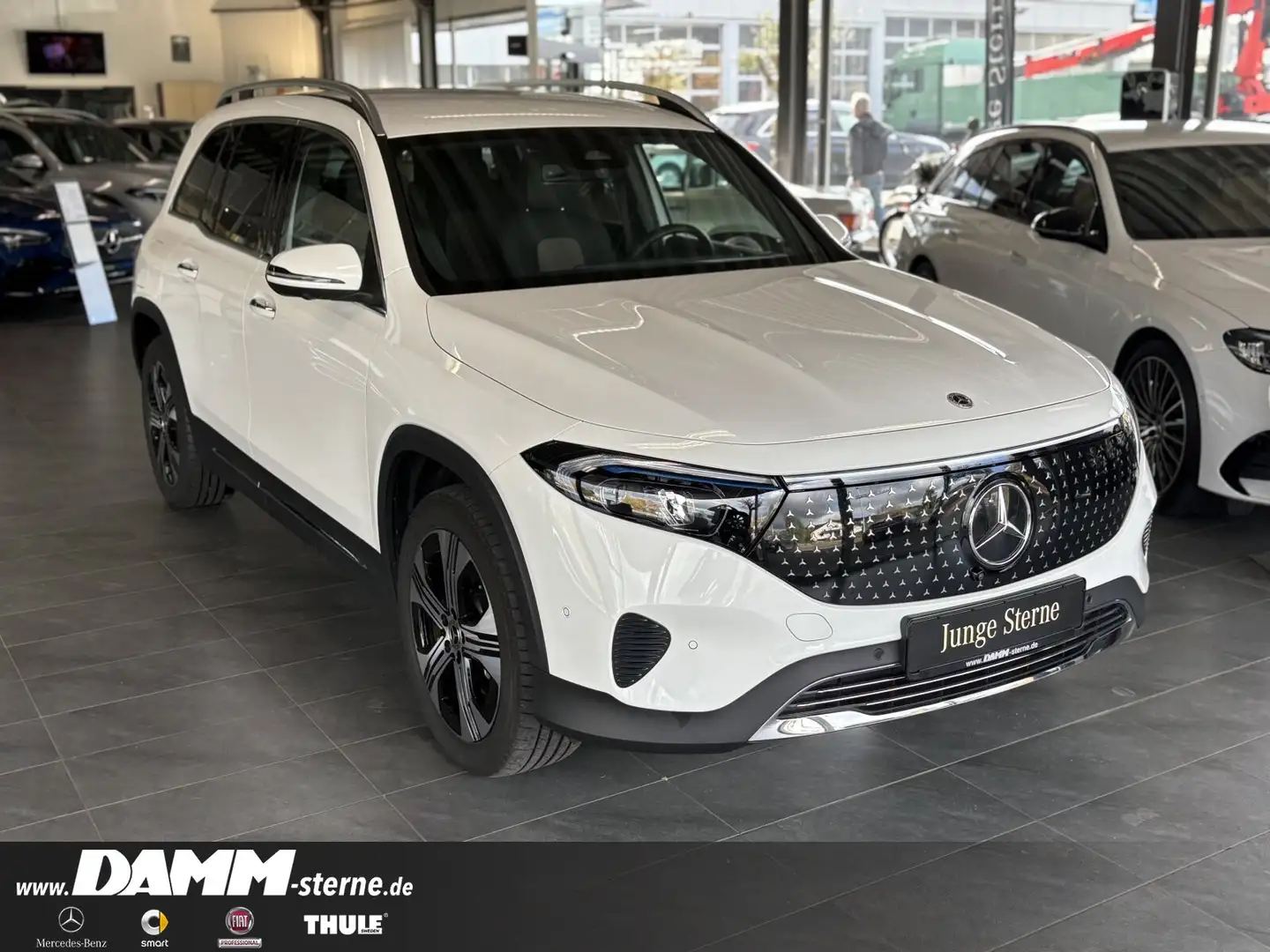 Mercedes-Benz EQB 300 EQB 300 4M ElectricArt Adv+/MEMORY/AHK/360°/Flex Weiß - 2