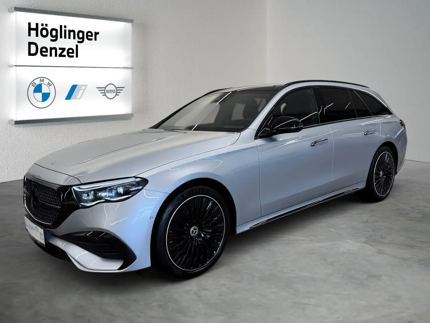 Mercedes-Benz V E 300de T PHEV EQ Tech 4Matic Osterreich Edition Silber - 2