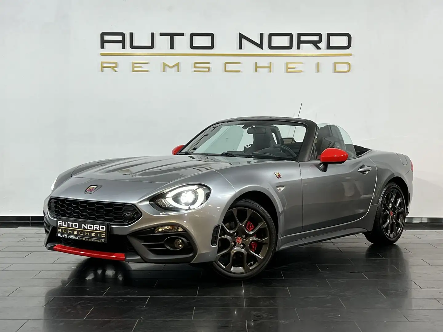 Abarth 124 Spider Automatik *PDC*Bluetooth*Navi*Brembo* Grau - 1