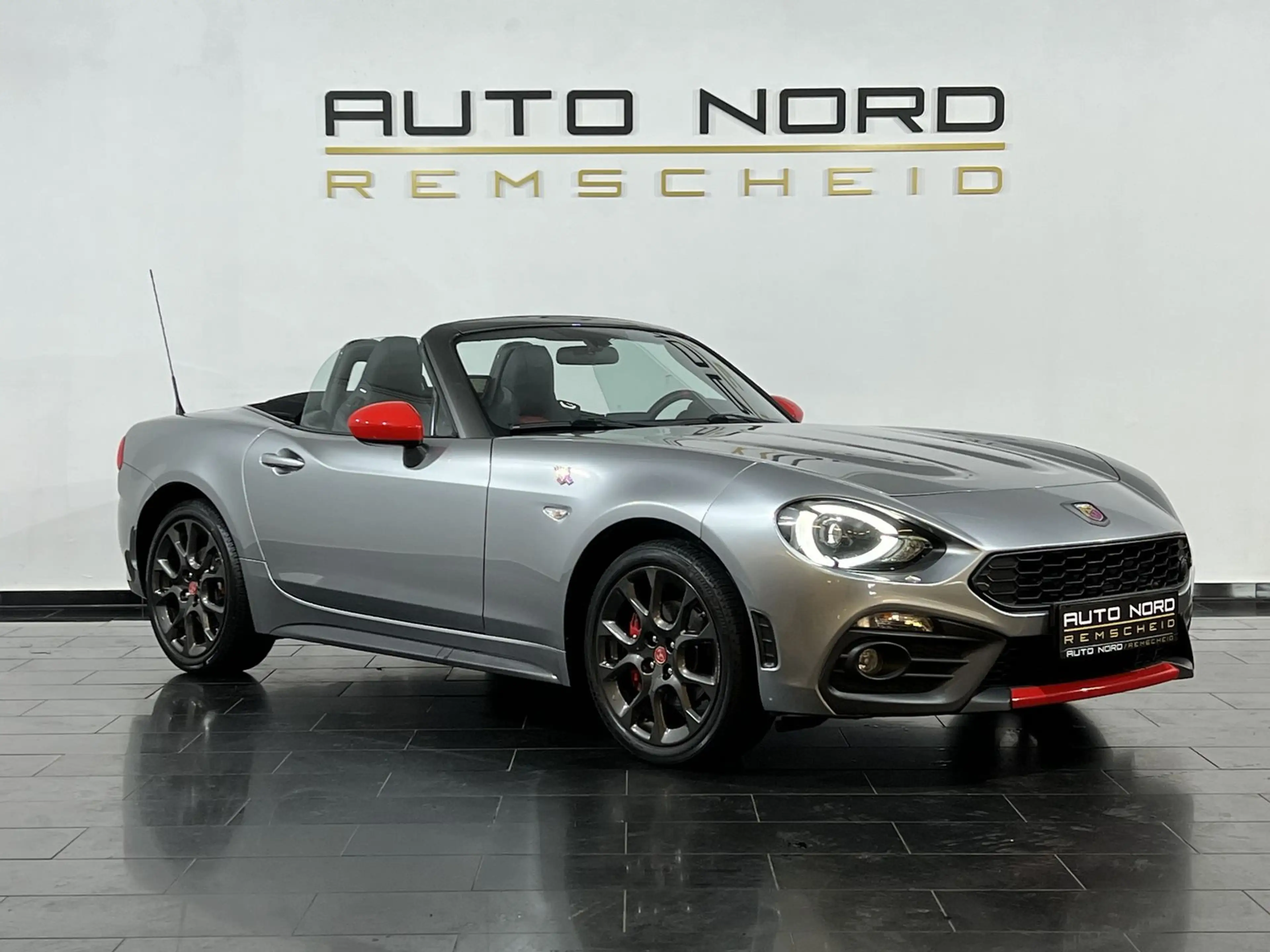 Abarth 124 Spider Automatik *PDC*Bluetooth*Navi*Brembo* — photo 3