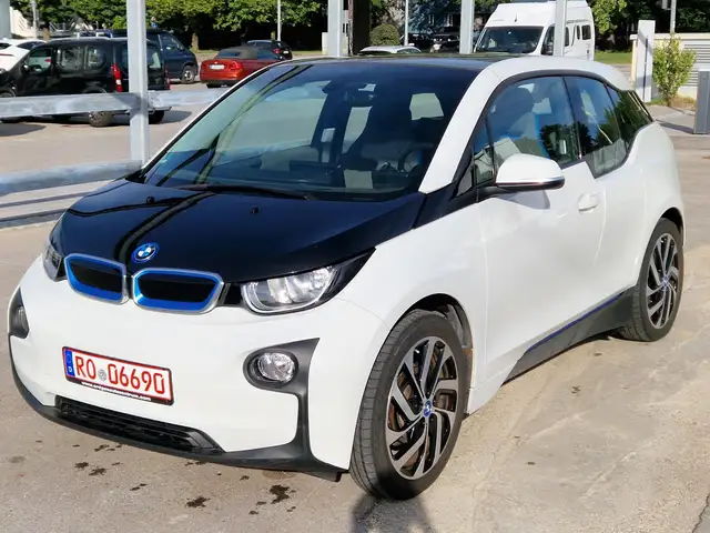 BMW i3 mit Batterie Garantie+Zertifikat Sitzheizung