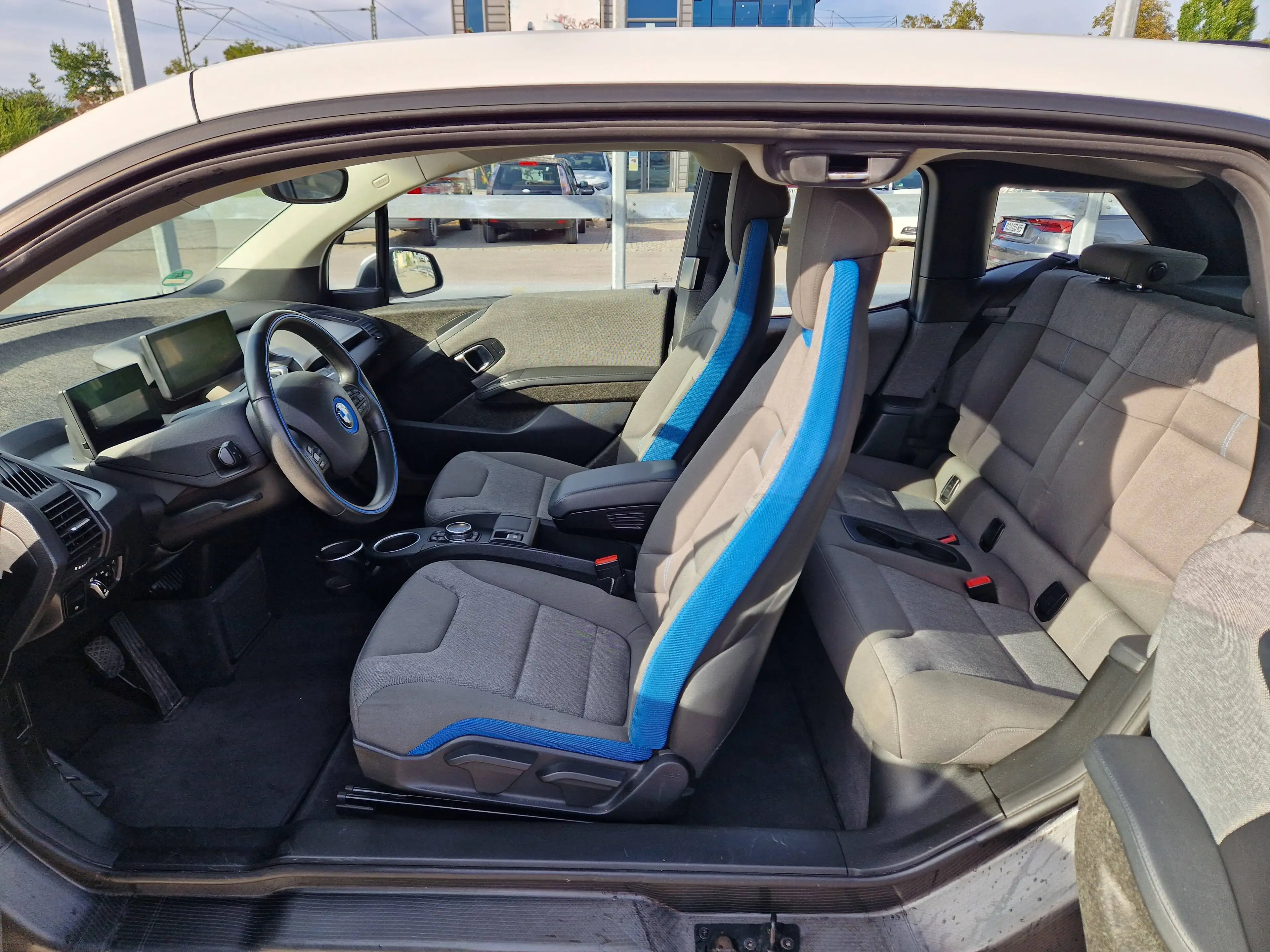 BMW i3 mit Batterie Garantie+Zertifikat Sitzheizung — photo 3