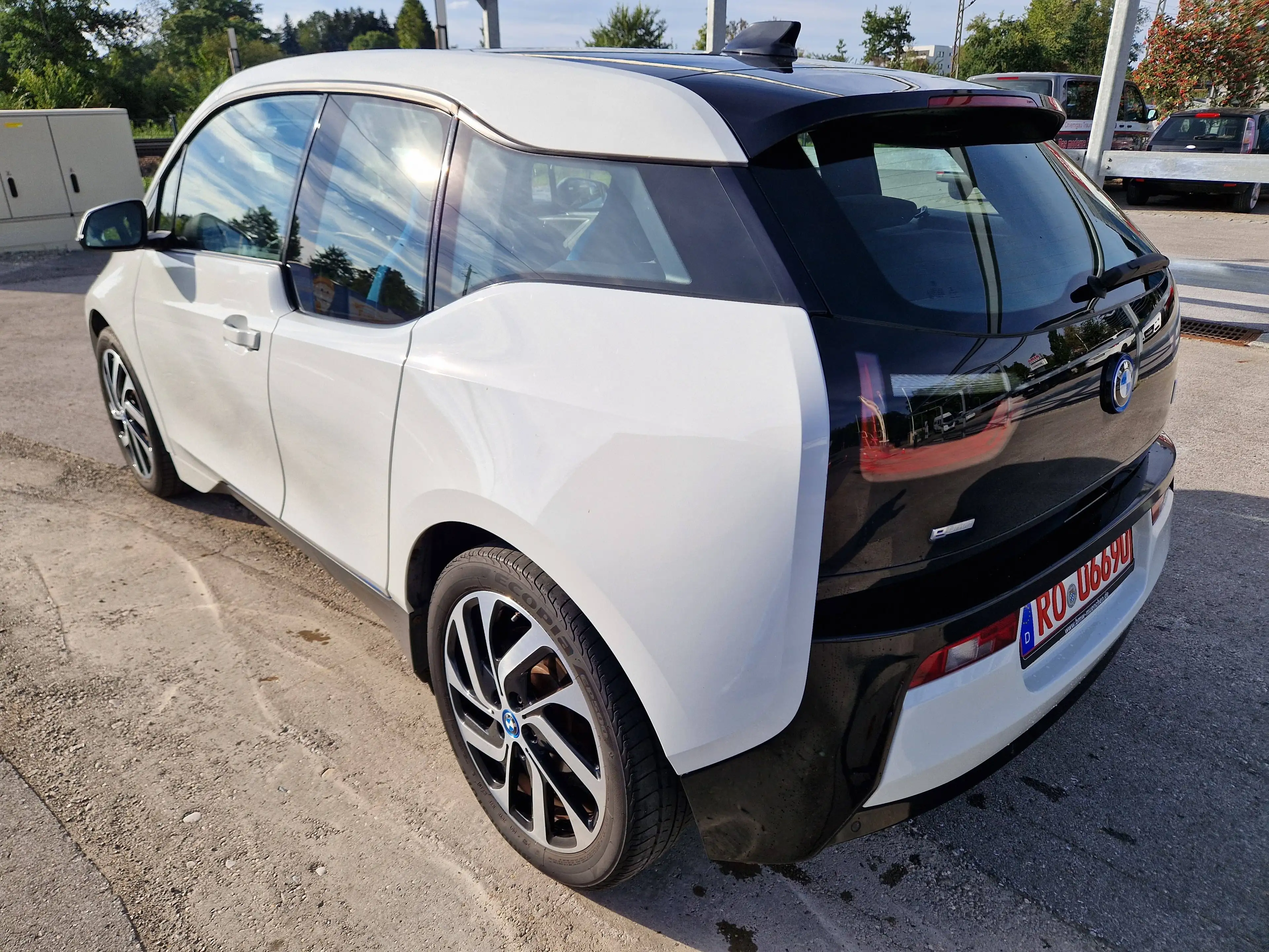 BMW i3 mit Batterie Garantie+Zertifikat Sitzheizung — photo 9