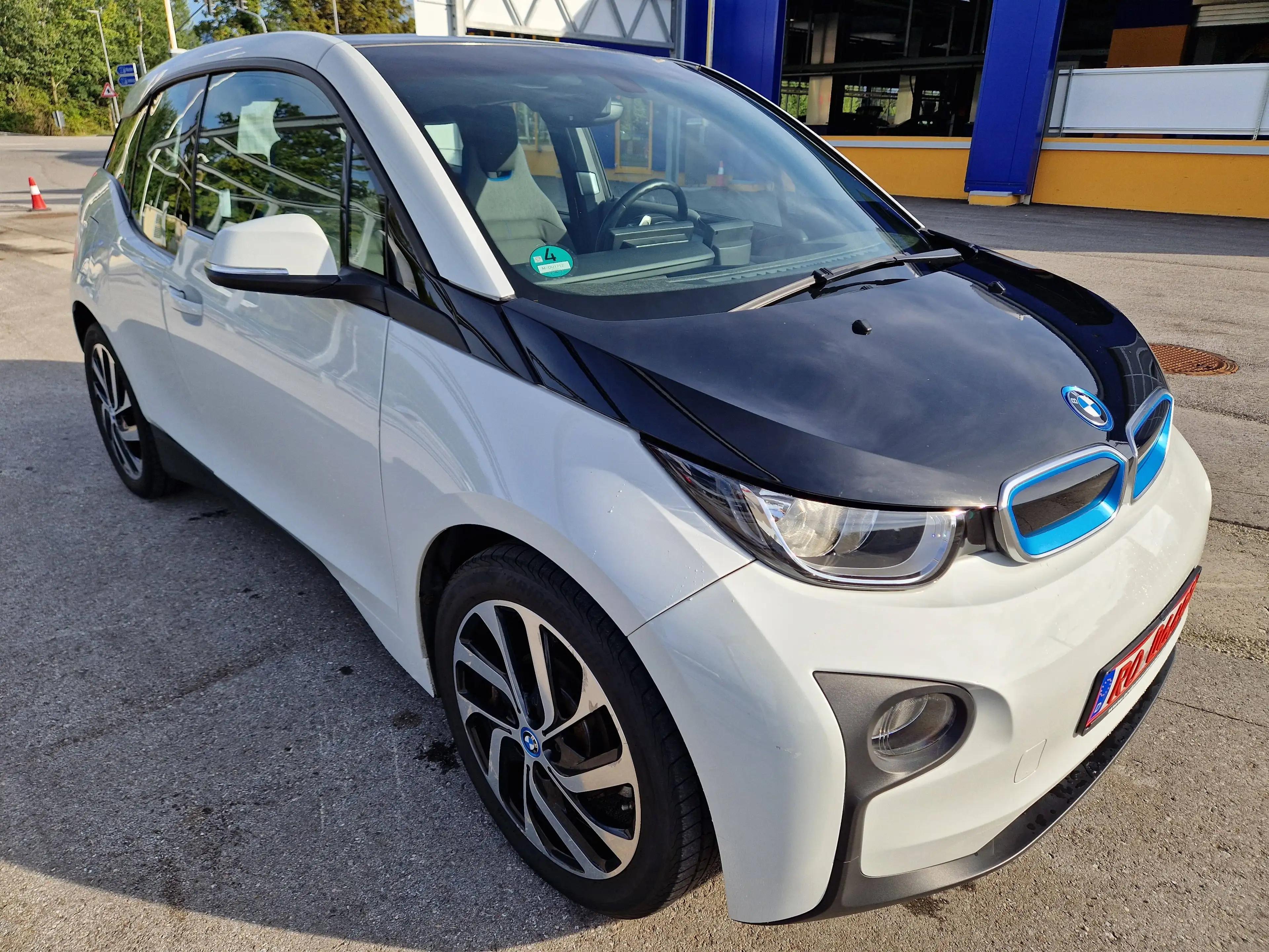 BMW i3 mit Batterie Garantie+Zertifikat Sitzheizung — photo 10