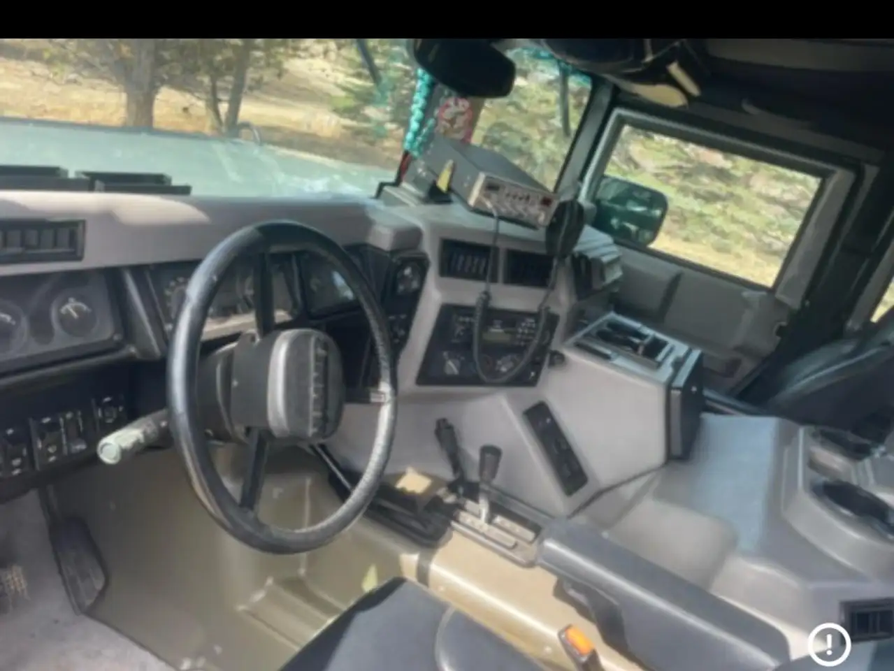 HUMMER H1 снимка HUMMER H1