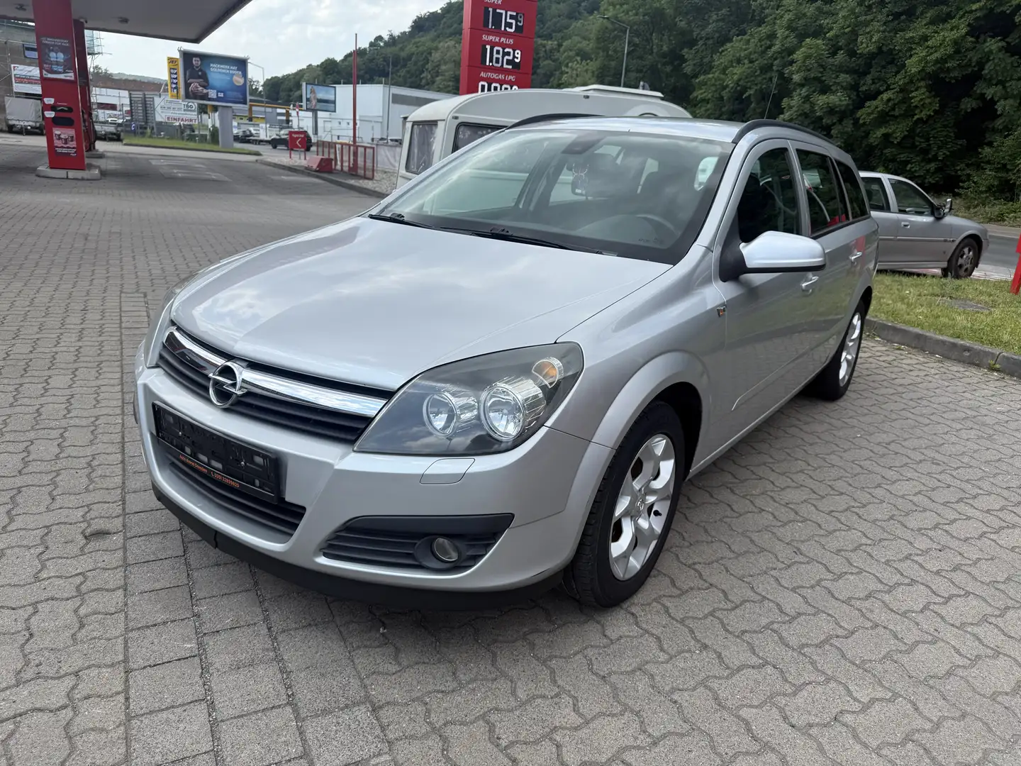 Opel Astra 1.6 TÜV / BIS / 06/2026 Срібний - 1
