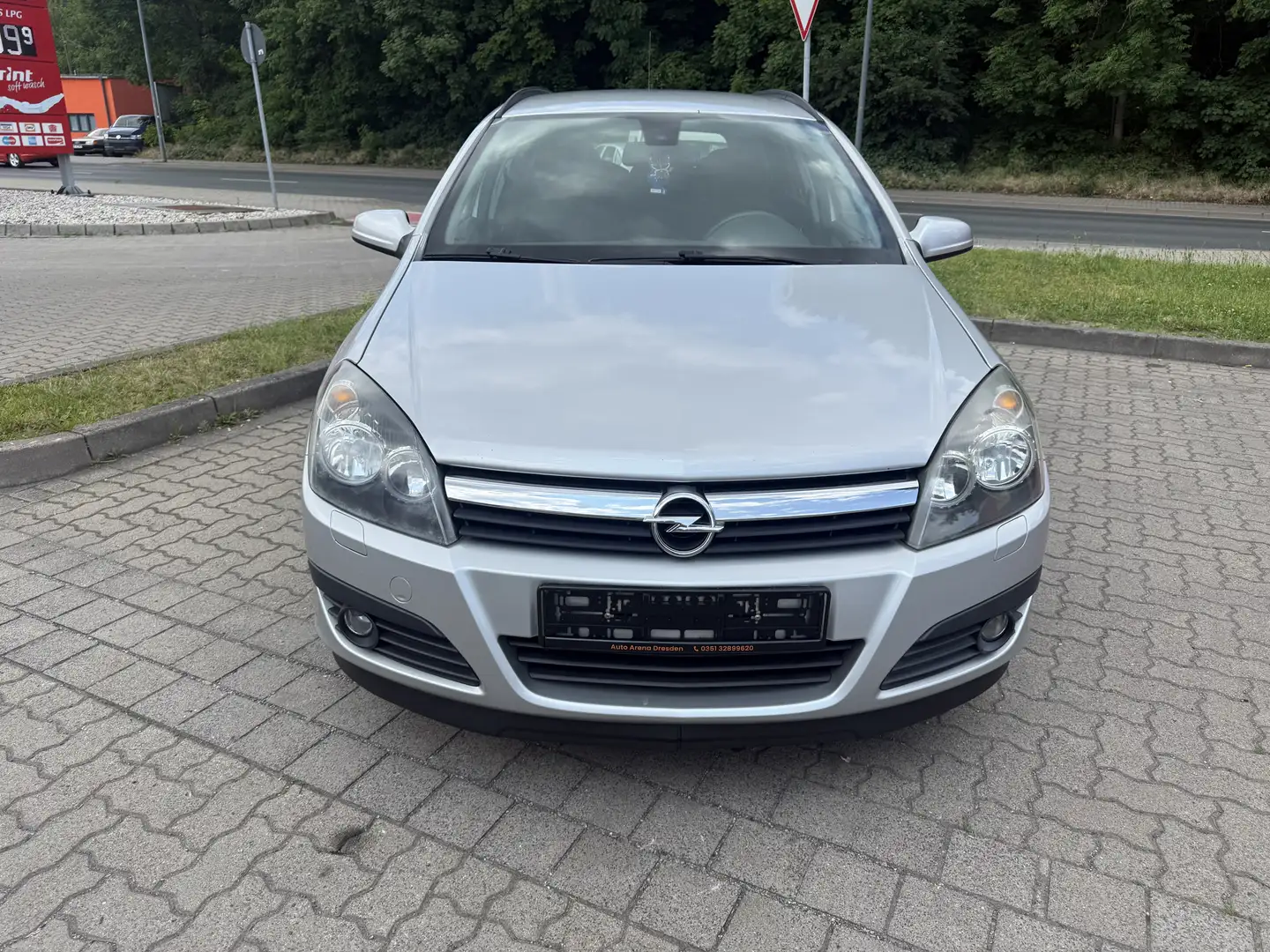 Opel Astra 1.6 TÜV / BIS / 06/2026 Срібний - 2