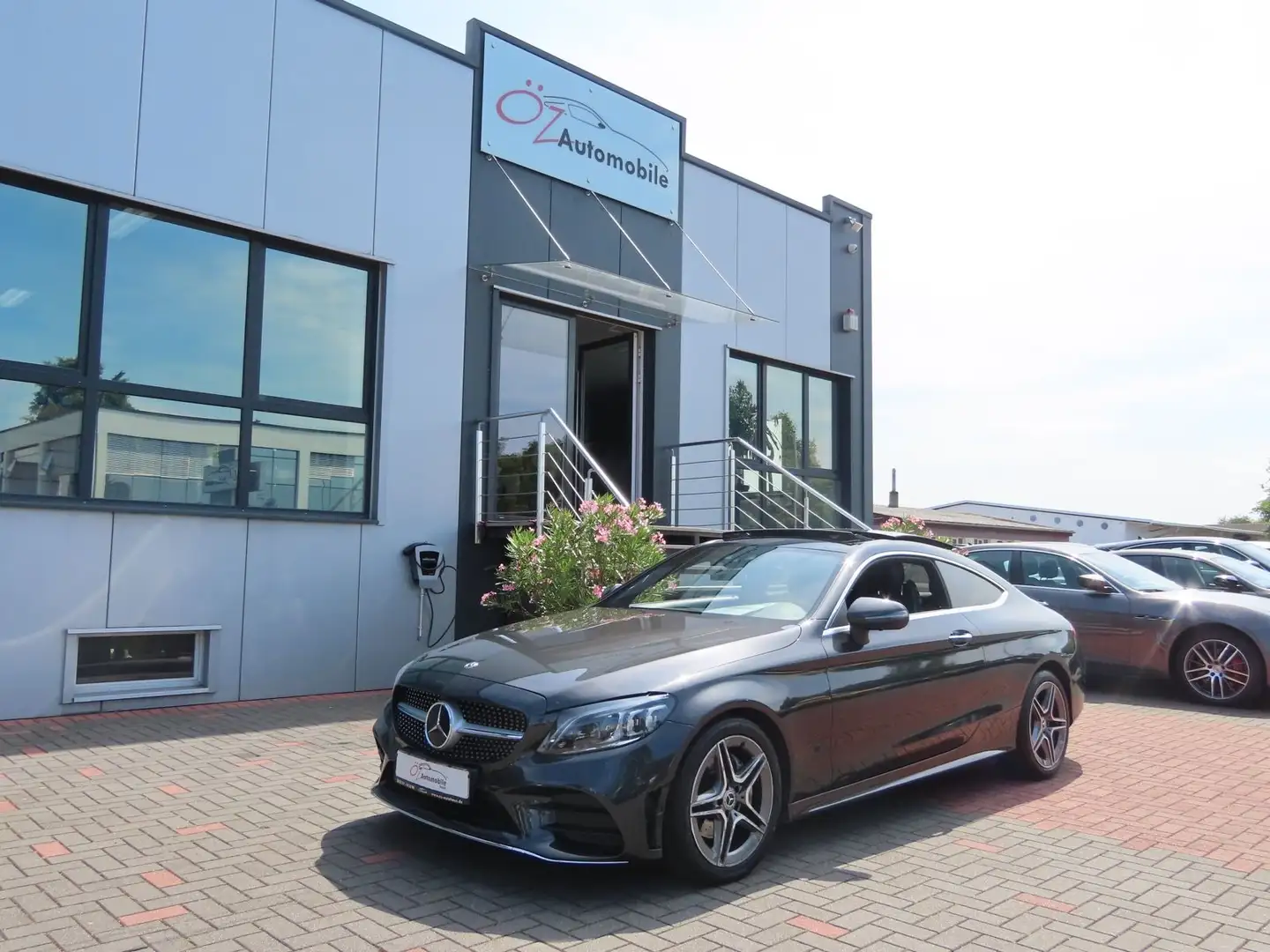 Mercedes-Benz C 220 d Autom. Coupe AMG Line Pano LED Grün - 1