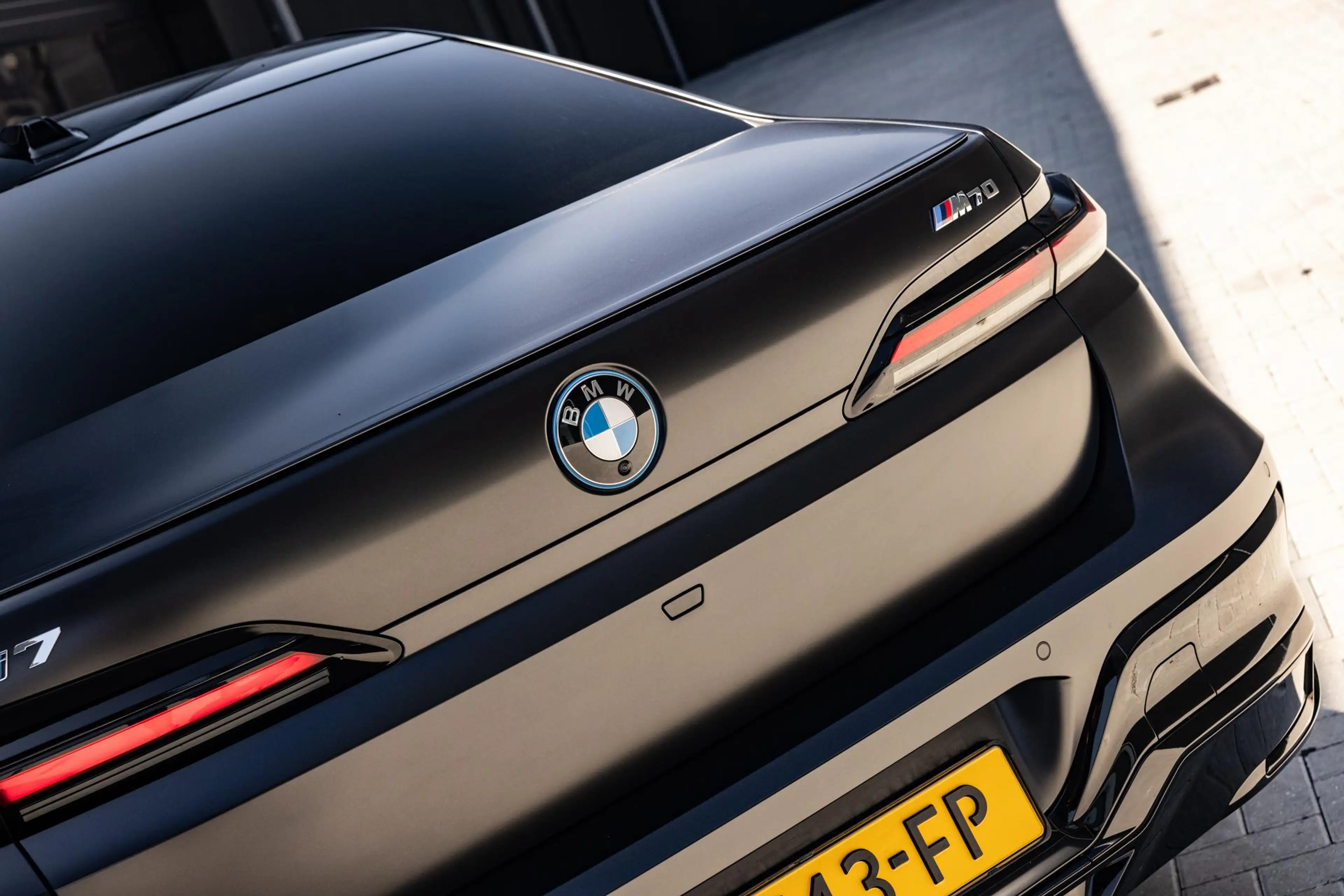 BMW i7 M70 xDrive 106 kWh | SOH 97% | M-Pakket | Iconic G — photo 6