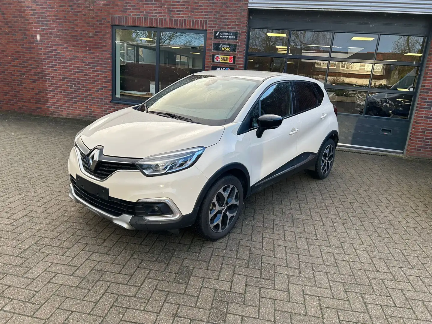 Renault Captur 1.2 TCe Intens - 1