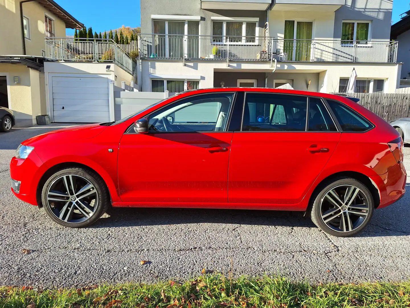 Skoda Rapid/Spaceback Rapid Spaceback 1,2 TSI Elegance Rot - 1