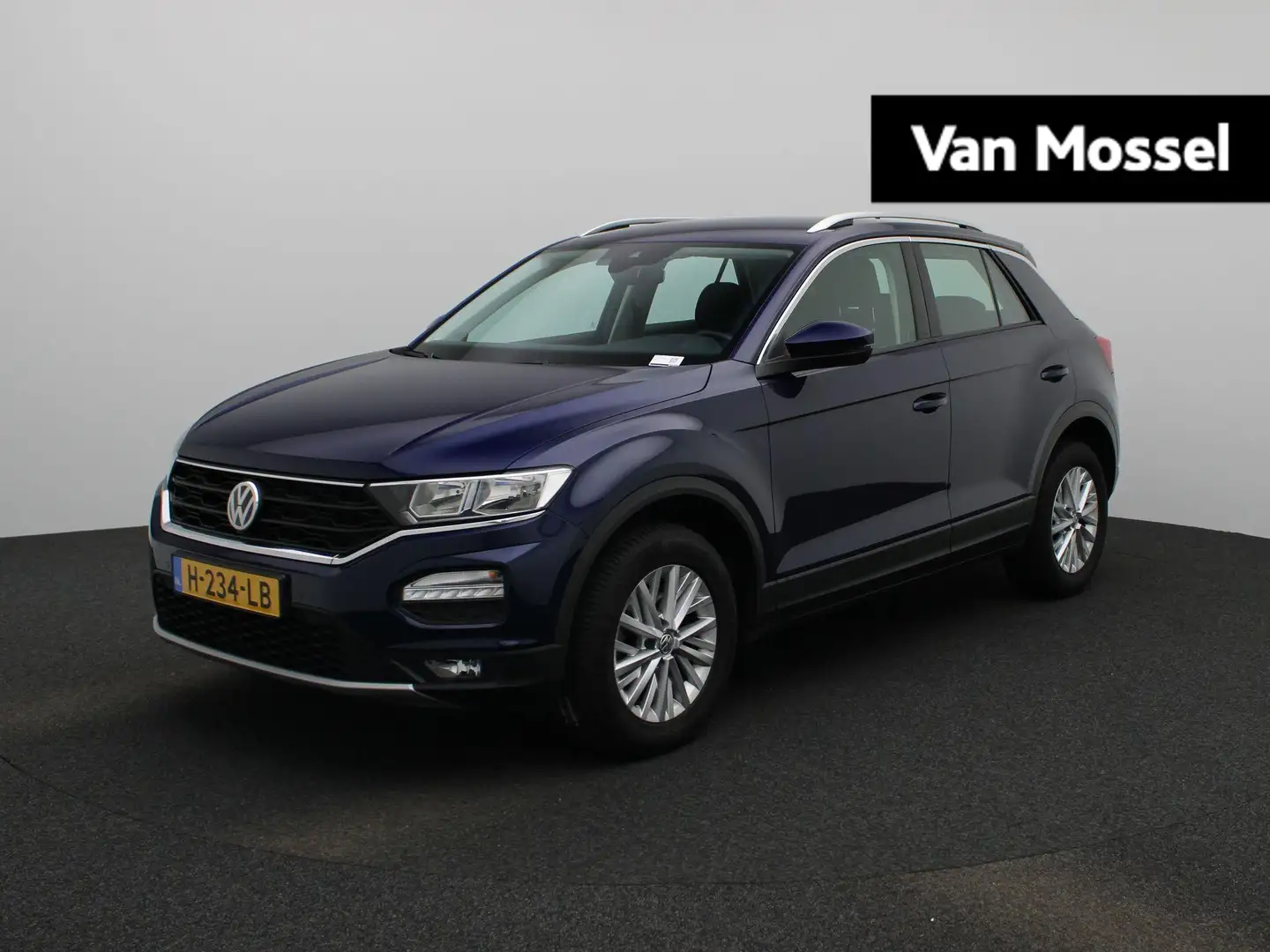 Volkswagen T-Roc 1.5 TSI Style Business 150 PK | Navigatie | Parkee Bleu - 1