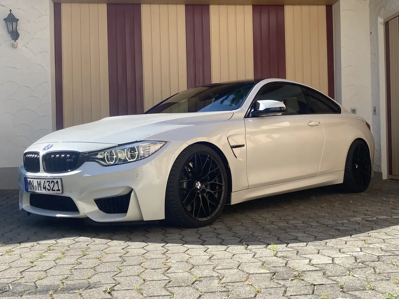 BMW M4