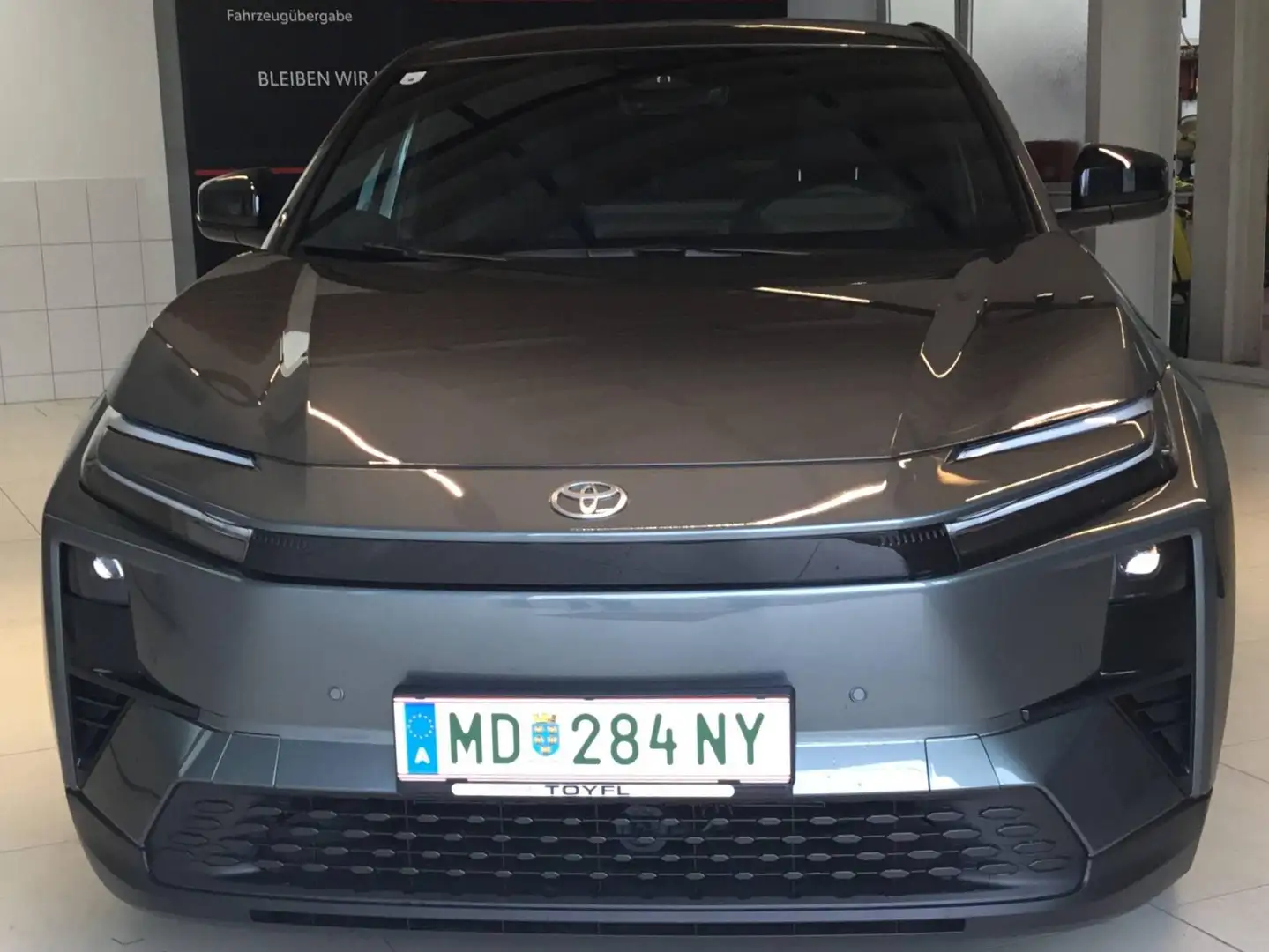 Toyota C-HR+ Teamplayer Grün - 2