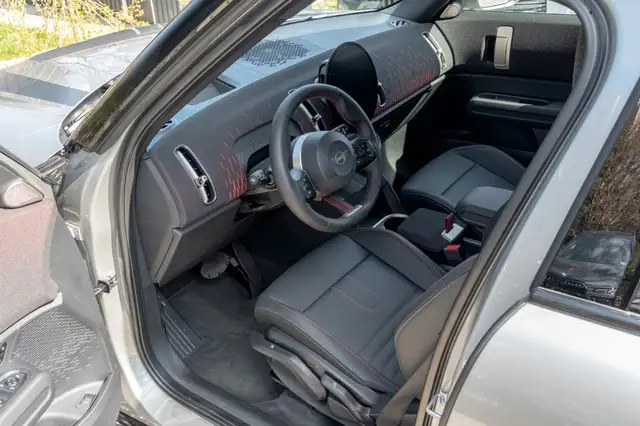 Mini Countryman view 11