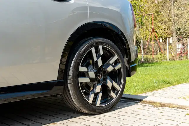 Mini Countryman view 10