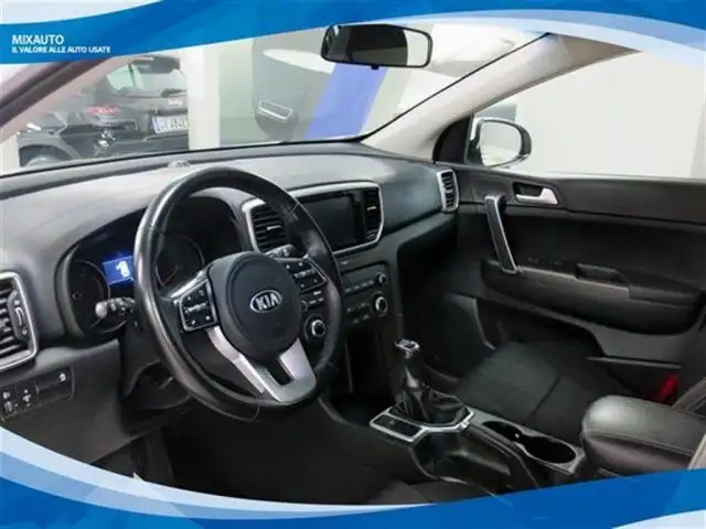 Kia Sportage view 3