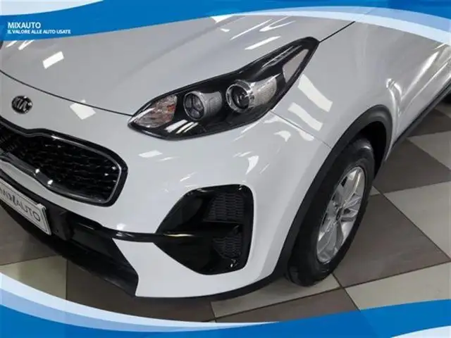 Kia Sportage view 11