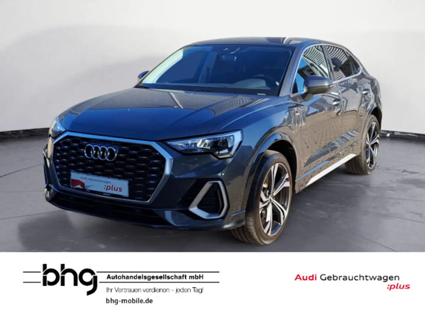 Audi Q3 45 TFSIe Sportback S tronic S line Gris - 1