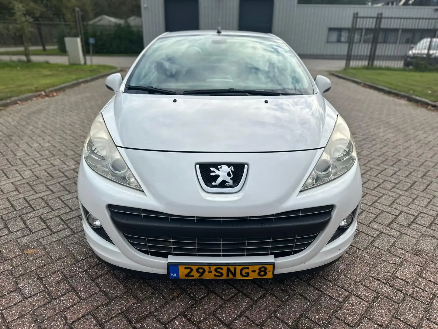 Peugeot 207 CC 1.6 VTi/HARDTOP/AIRCO/LEDER/NAVI/PARKEERSENS AC Wit - 2