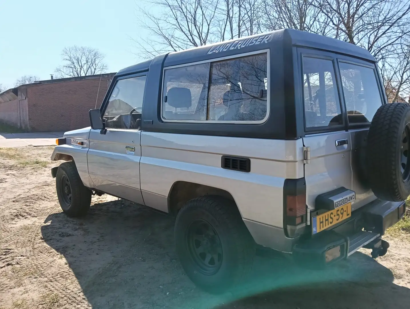 Toyota Land Cruiser Land Cruiser BJ73 FRP Ambualce Silber - 2