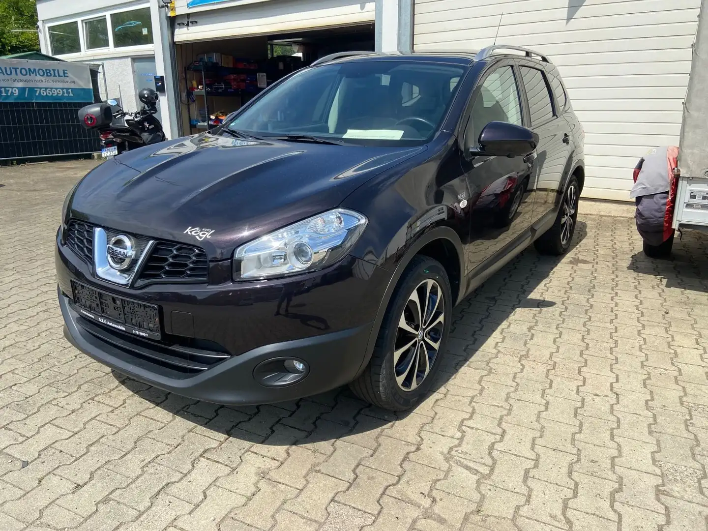 Nissan Qashqai+2 /7-Sitzer/Pano/AHK - 2
